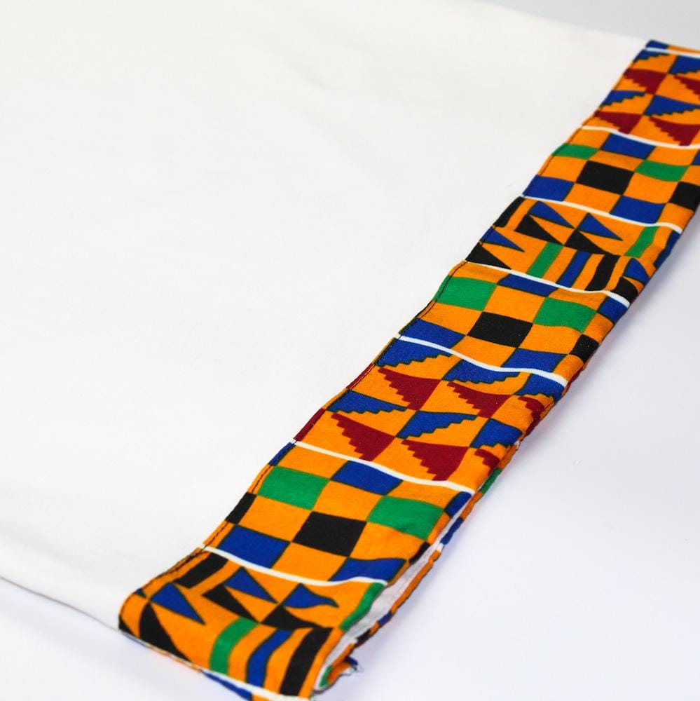 T-shirt in White with Kente Print Hem